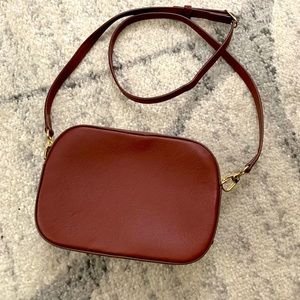 COPY - Pop and suki camera bag! Never used!